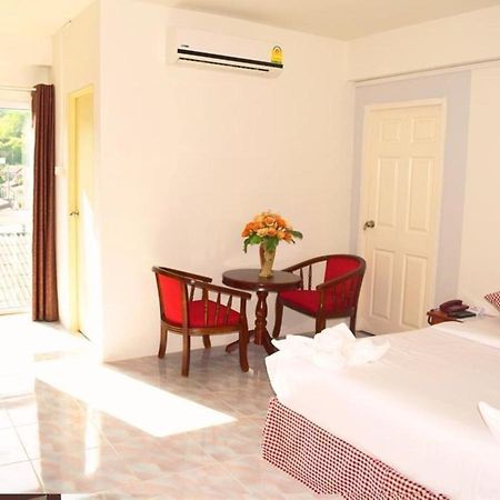 Hotel De Ratt Пхукет Экстерьер фото