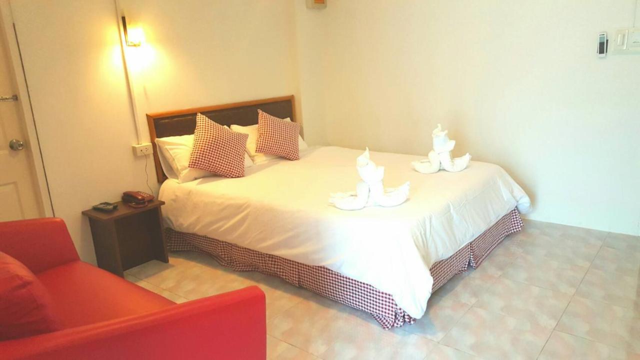 Hotel De Ratt Пхукет Экстерьер фото