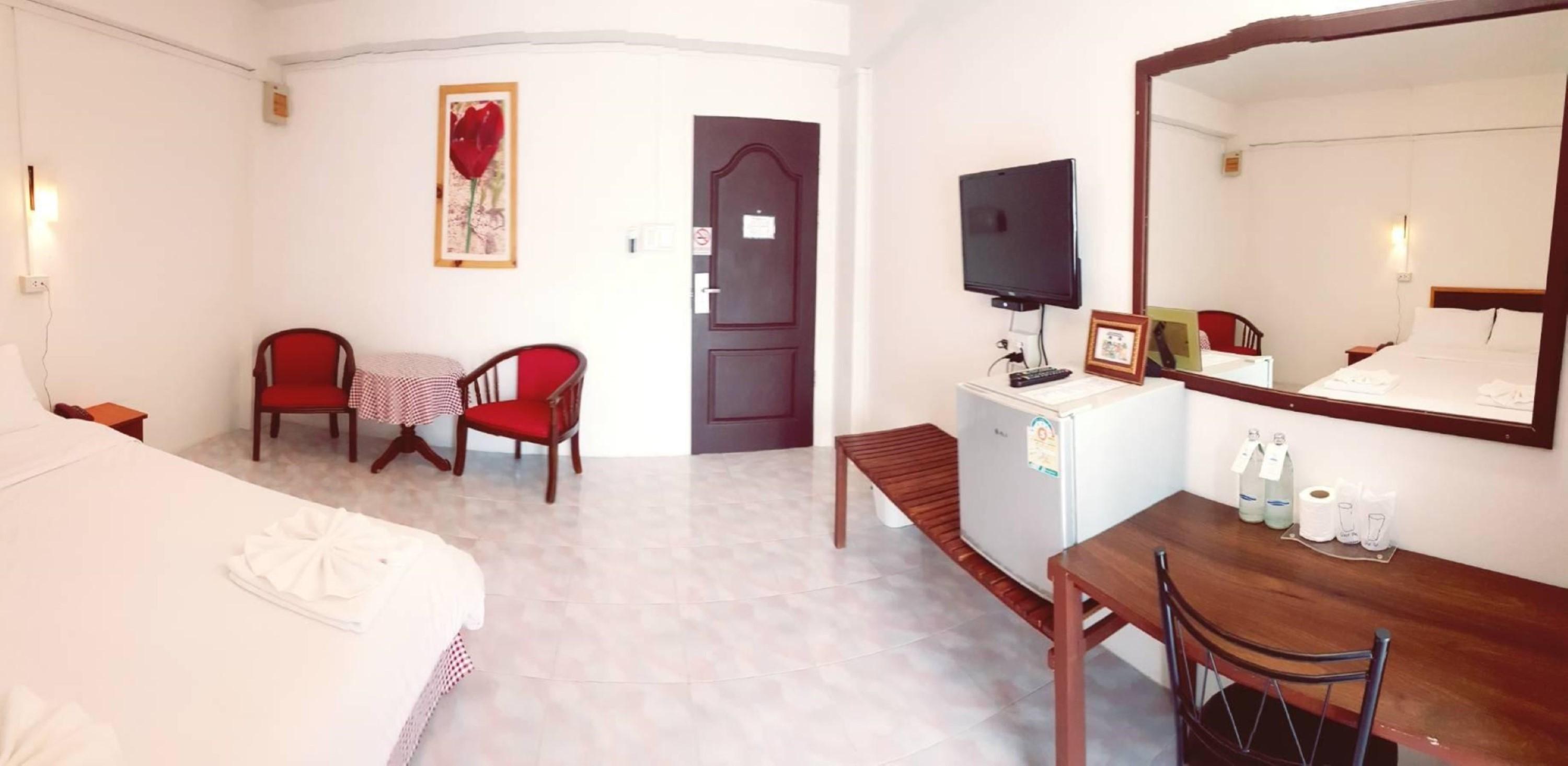 Hotel De Ratt Пхукет Экстерьер фото