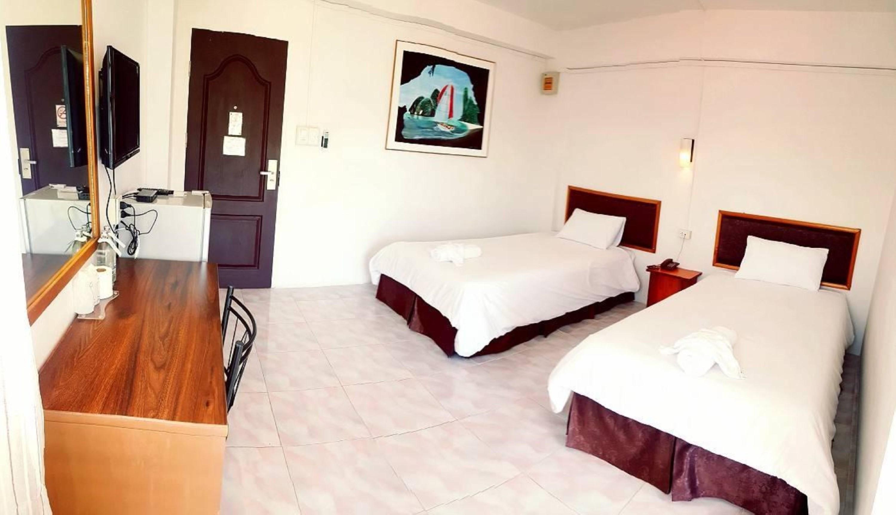 Hotel De Ratt Пхукет Экстерьер фото