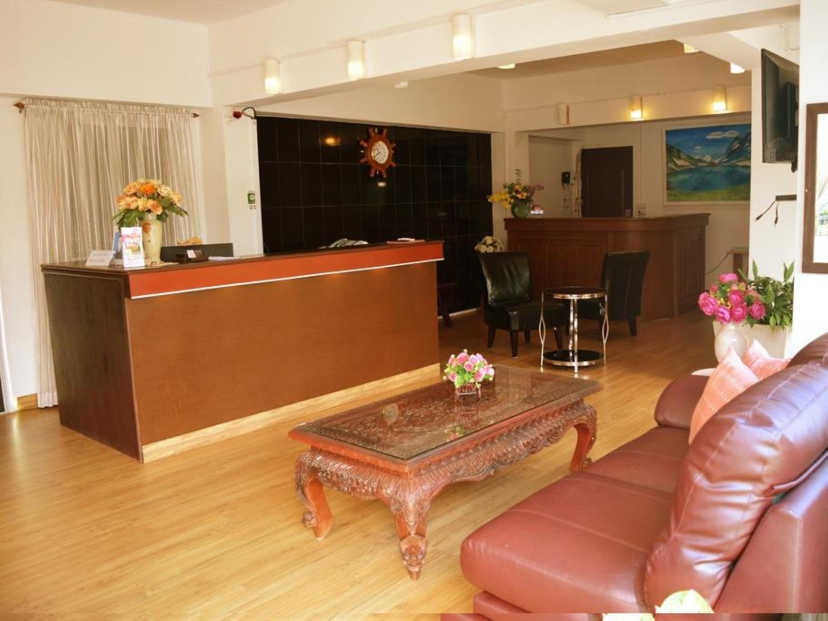 Hotel De Ratt Пхукет Экстерьер фото
