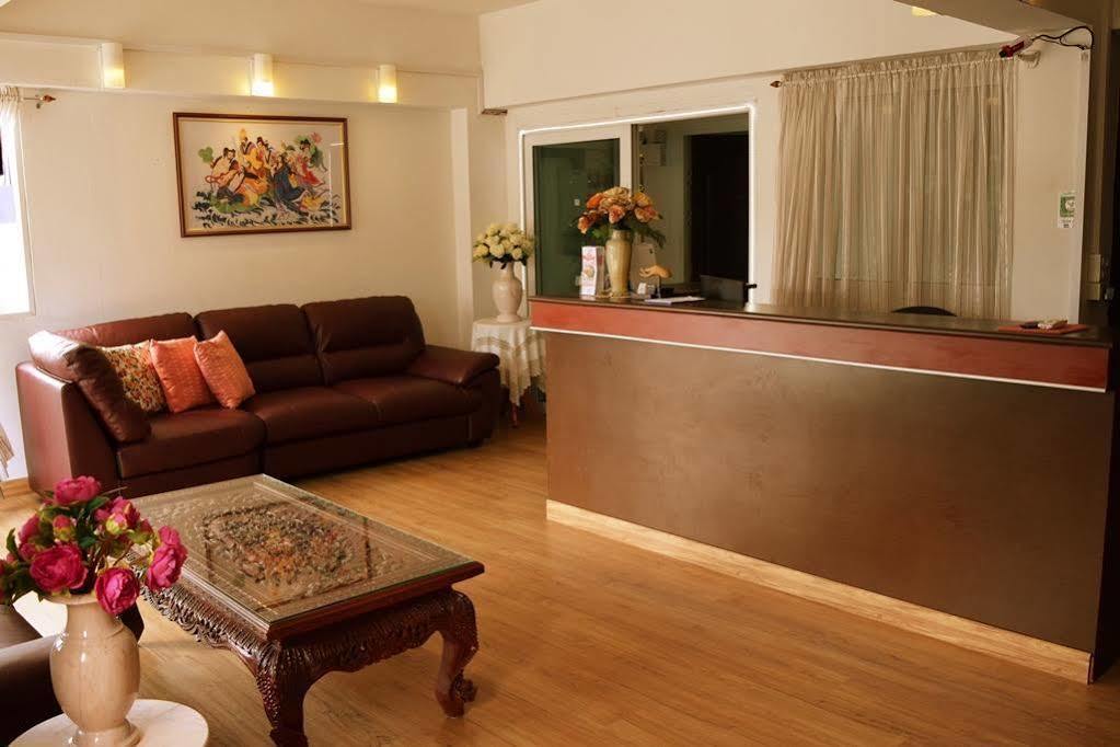 Hotel De Ratt Пхукет Экстерьер фото